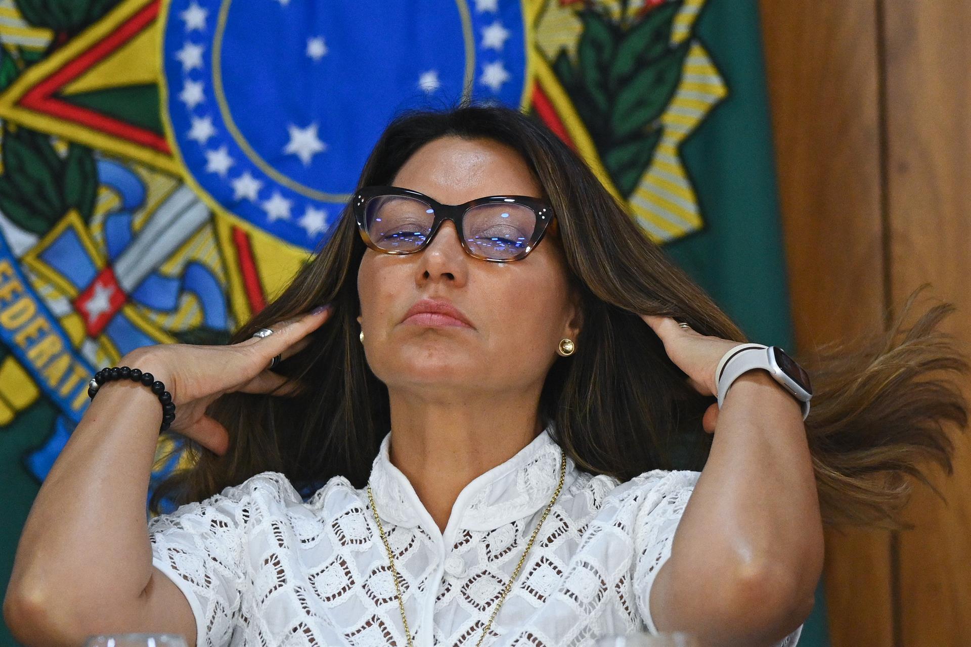 Imagem negativa de Janja dispara e chega a 58%, diz pesquisa