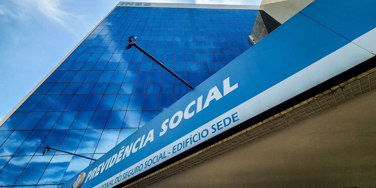 CGU recomendou suspensão de descontos em folha de aposentados
