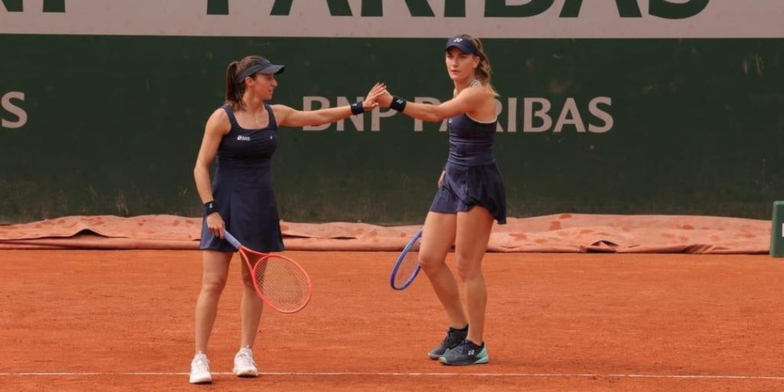 Duplas de Stefani, Bia Haddad e Orlando Luz avançam em Roland Garros