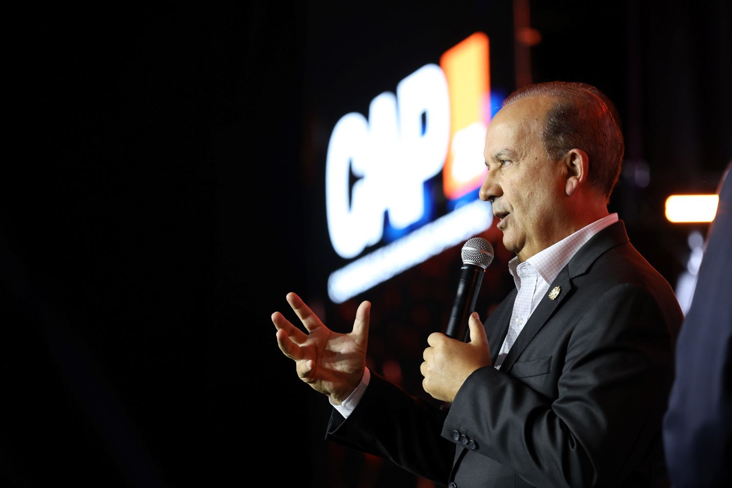 Jorginho Mello participa da abertura do CAP 25 em Balneário Camboriú