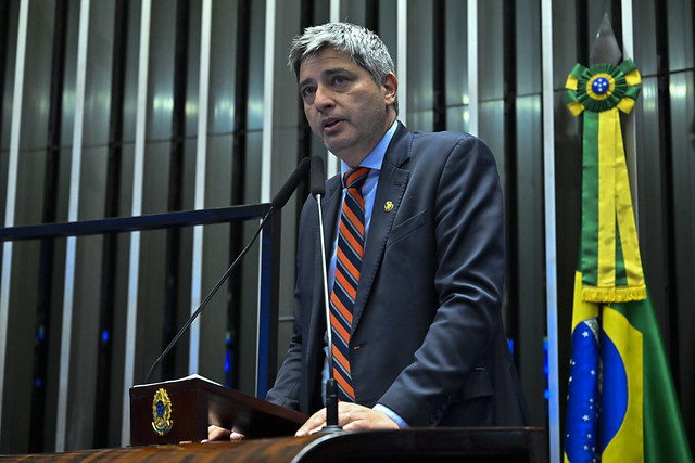Senado aprova projeto que proíbe bets de contratar artistas e influenciadores
