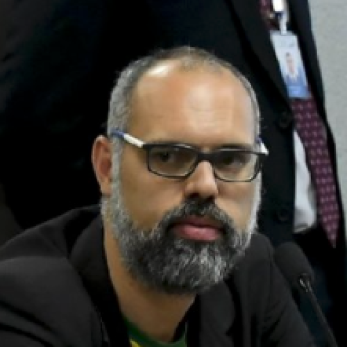 Moraes prorroga inquérito contra Allan dos Santos por mais 60 dias