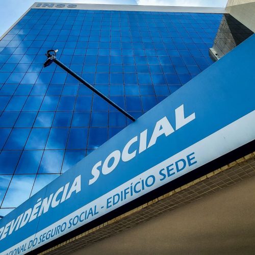 CGU recomendou suspensão de descontos em folha de aposentados