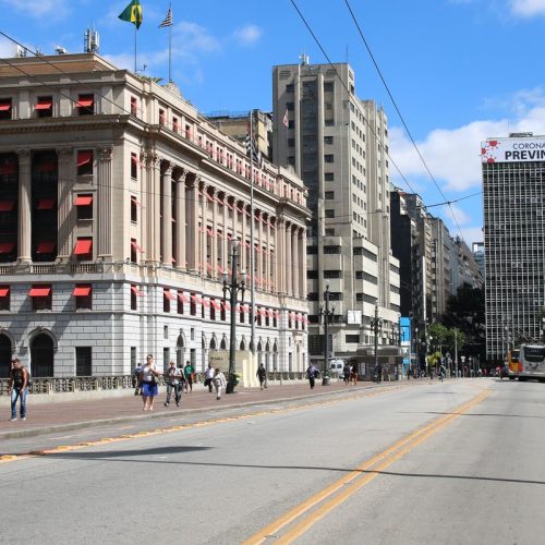 Dia do Trabalhador: o que abre e o que fecha em São Paulo