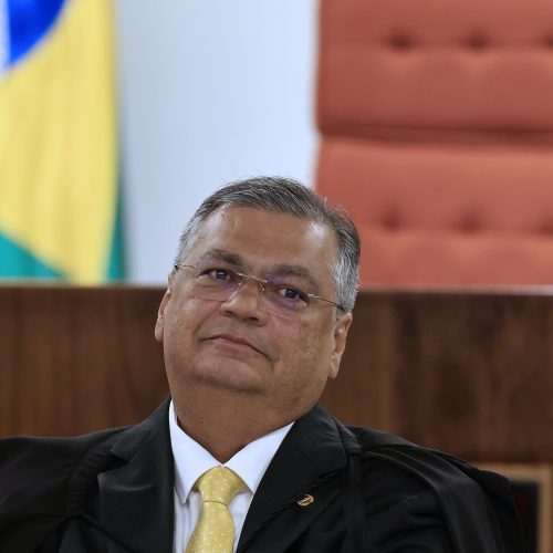 Dino alfineta Motta e nega interferência do STF em decisão sobre Ramagem