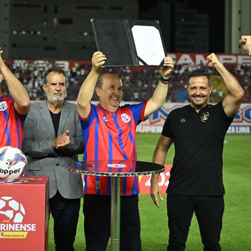Em Itajaí, governador assina Projeto de Lei para modernização do Estádio Hercílio Luz por meio de parcerias público-privadas