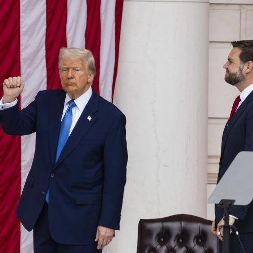 Escalada na guerra da Ucrânia deixa Trump na berlinda