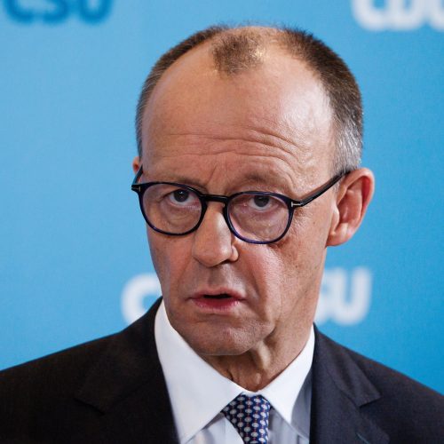 Friedrich Merz sofre revés na primeira tentativa de ser eleito chanceler da Alemanha