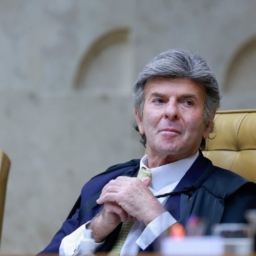 Fux quer ouvir governo e Câmara sobre CPI do INSS