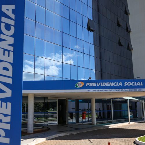 Indícios contra parlamentares podem levar caso do INSS ao STF