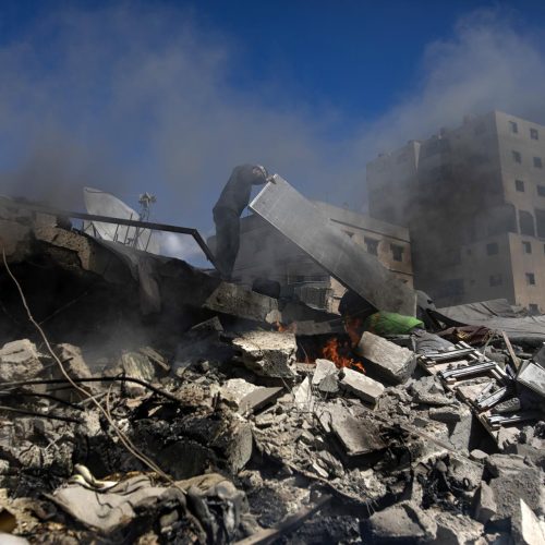 Israel bombardeia sul de Gaza e afirma ter matado “dezenas” de terroristas