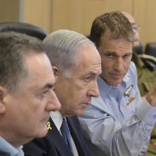 Israel lutará “sozinho”, diz Netanyahu após trégua Trump-houthis