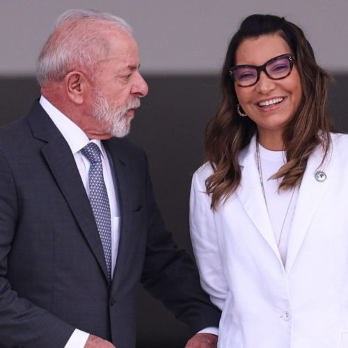 Janja passou mais tempo em viagens ao exterior do que Lula