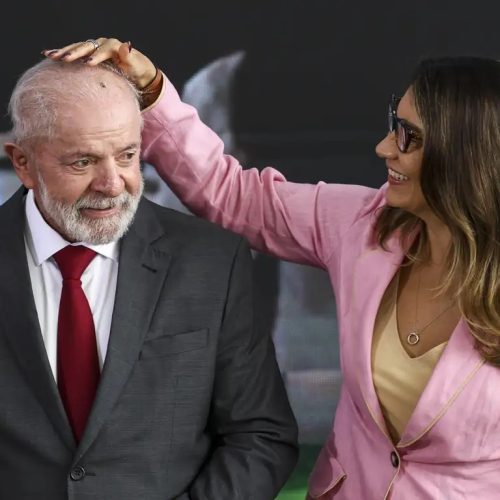 relembre gafes cometidas pela primeira-dama