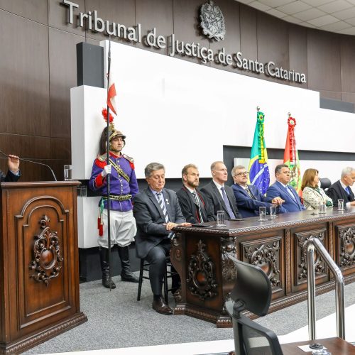 Jorginho Mello participa da posse do presidente do Tribunal Regional Eleitoral de Santa Catarina