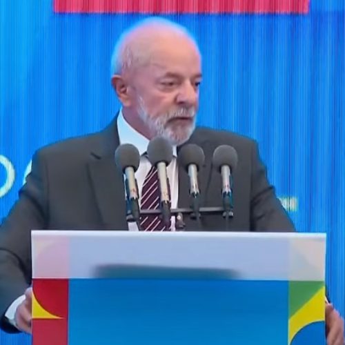 Lula compara suas vitórias eleitorais no Brasil à revolução chinesa