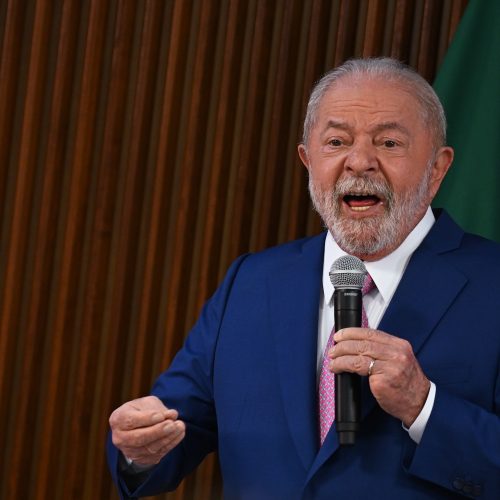 Lula critica ausência de governador de SC em evento do governo
