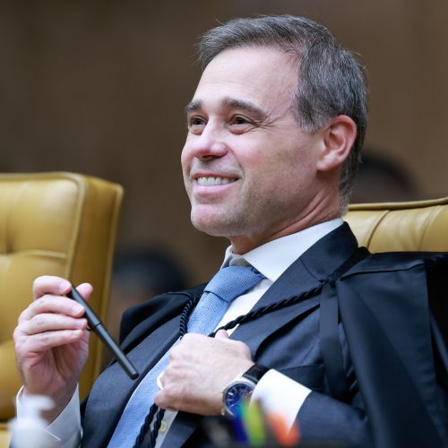 Mendonça e Dino batem boca sobre liberdade de expressão e ofensas contra ministros