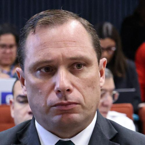 Mensagens de Cid podem enfraquecer denúncia contra Bolsonaro