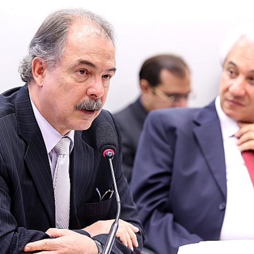 Mercadante propõe taxar bets para aumento de arrecadação