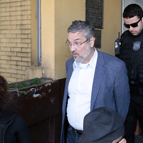 Ministro do STF desbloqueia R$17 milhões de Antonio Palocci