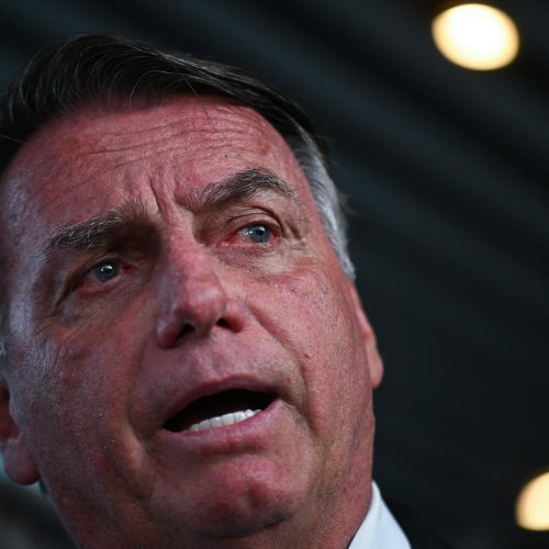Moraes marca depoimentos de Bolsonaro e mais 7 réus