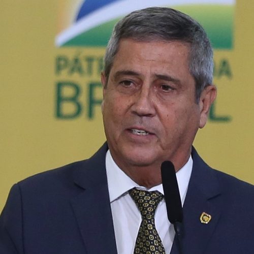 Moraes pede à PGR para analisar pedido de soltura de Braga Netto
