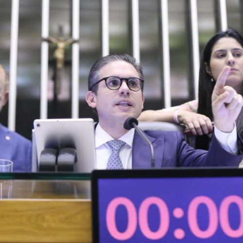Motta recua e leva caso Zambelli ao Plenário