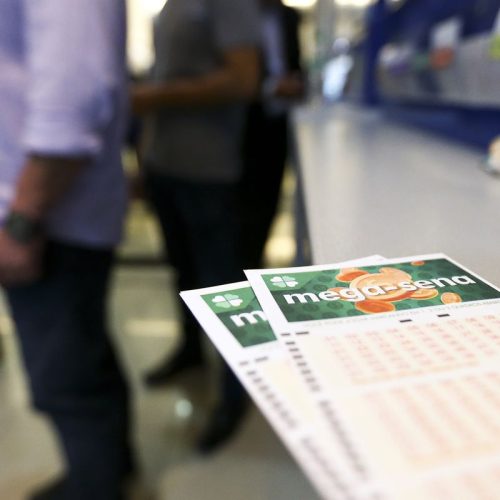 Ninguém acerta a Mega-Sena e prêmio está acumulado em R$ 68 milhões