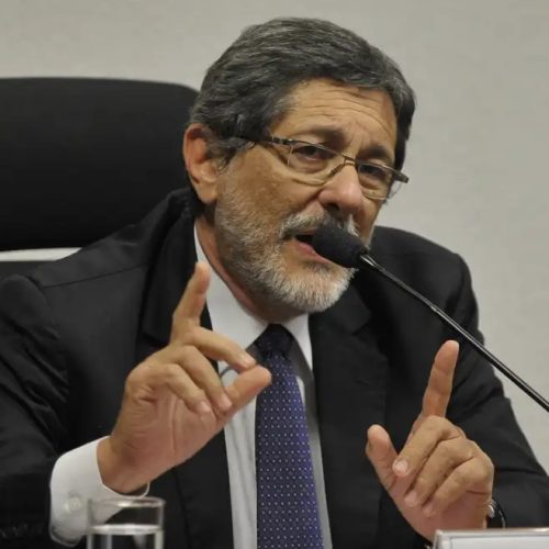 Nunes Marques anula condenação de ex-presidente da Petrobras por Pasadena