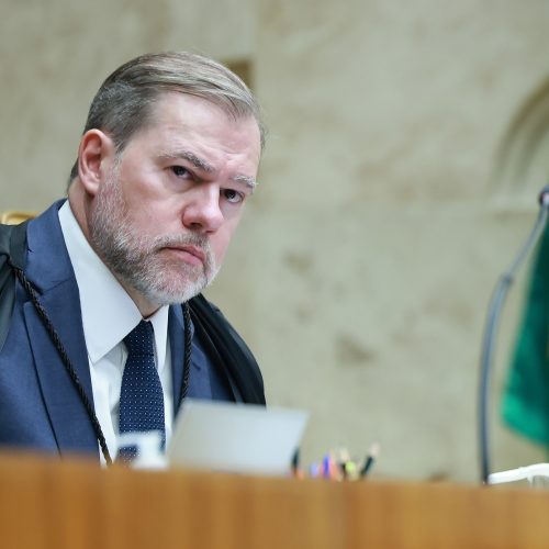 Toffoli beneficiou 28 estrangeiros antes de Lula abrigar Heredia
