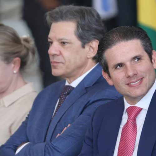 Congresso encabeça ajuste fiscal para garantir emendas