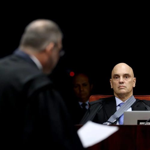 Oposição reage a voto de Moraes no STF