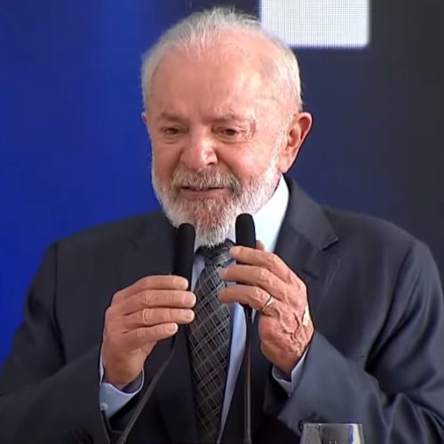 Organização da sociedade diz que viagem de Lula à Rússia sinaliza apoio a Putin