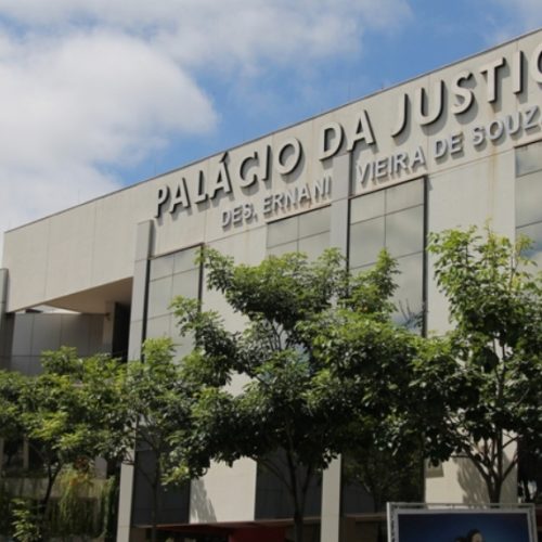 PF cumpre mandados e afasta juiz no MT por venda de sentenças judiciais