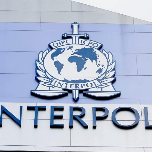 PF pede inclusão de Zambelli na lista de procurados pela Interpol