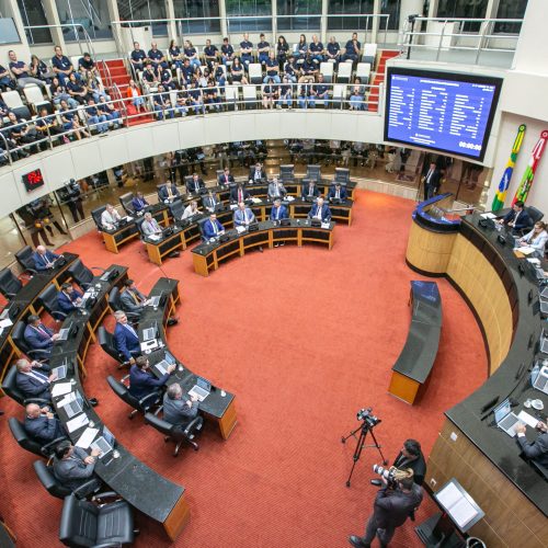 Pacote tributário do Governo de SC que traz mais segurança jurídica e ajusta legislação à Reforma Tributária é aprovado pela Alesc