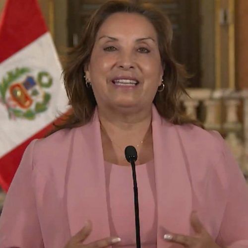 Presidente do Peru faz discurso sobre Leão XIV, cidadão do país