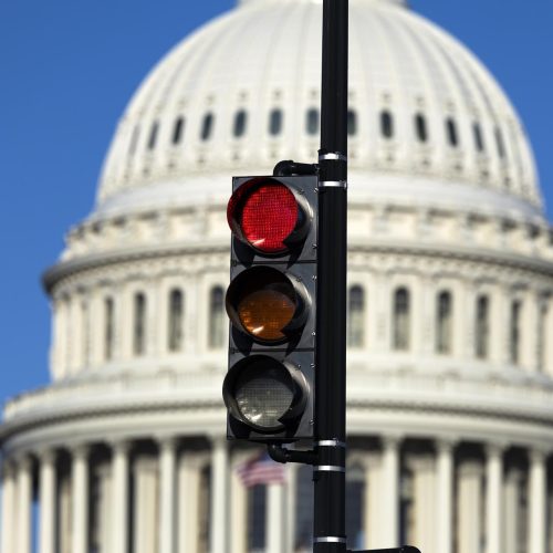 Proposta de revogar tarifas de Trump fracassa no Senado dos EUA