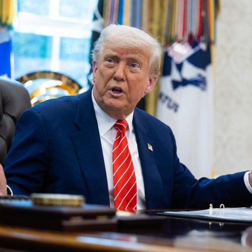 Putin diz a Trump que “terá que responder” a ataque da Ucrânia