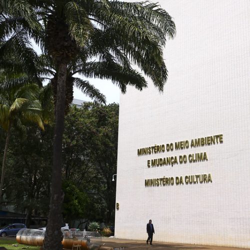 TCU suspende licitação milionária do Ministério da Cultura