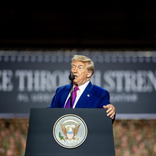 Trump diz que “nada vai acontecer” até se encontrar com Putin
