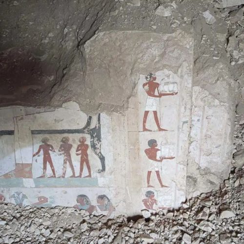 Tumbas milenares são descobertas no Egito