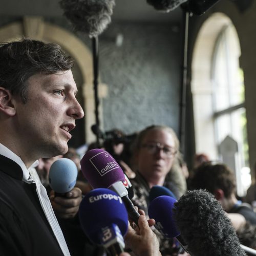 cirurgião é condenado por agressão sexual de 299 vítimas