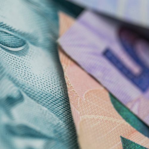 mercado reduz expectativa de inflação e interrompe alta dos juros
