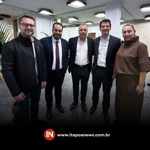 Prefeito de Itapoá visita Secretaria de Governo de Curitiba para troca de experiências visando criação de nova secretaria